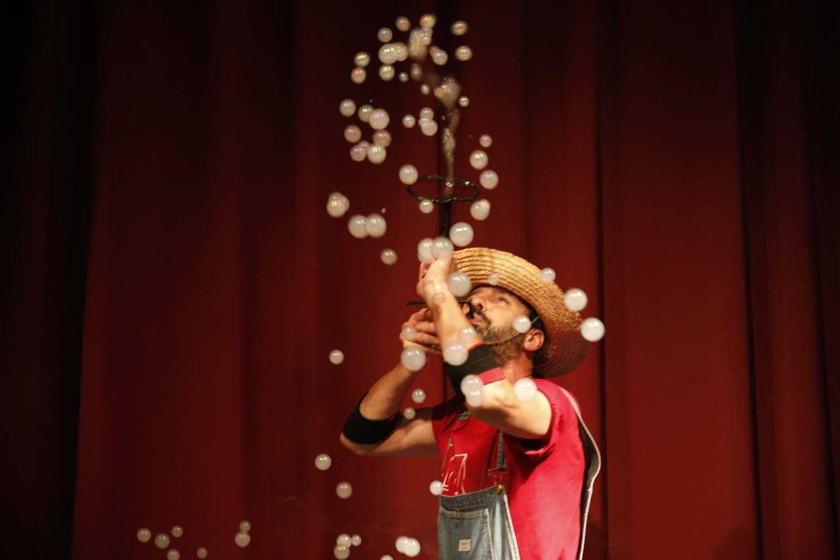 Παραστάσεις για μικρούς και μεγάλους στον Πολυχώρο Άγκυρα